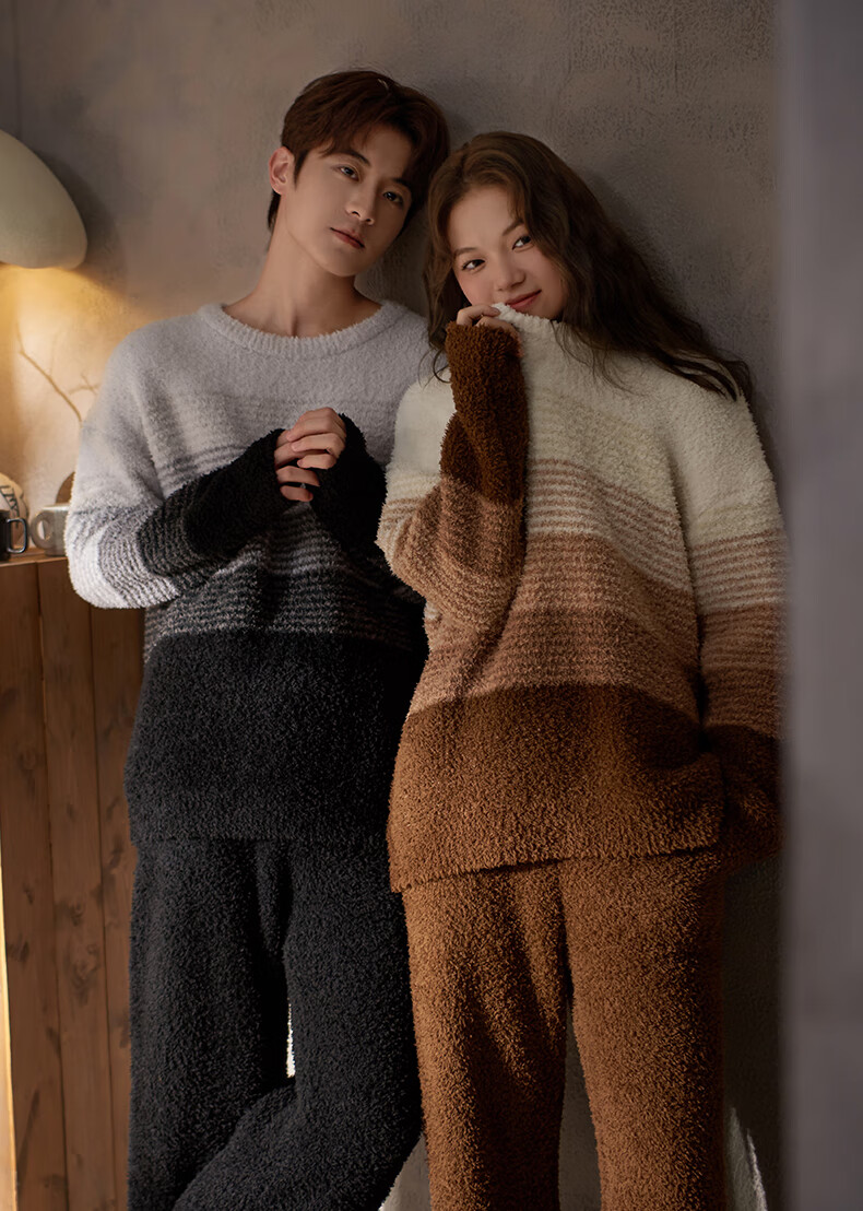 Shaqian Autumn Winter New Couple Pajamas Half Plush Soft Coral Fleece Homewear Set for Men and Women 2