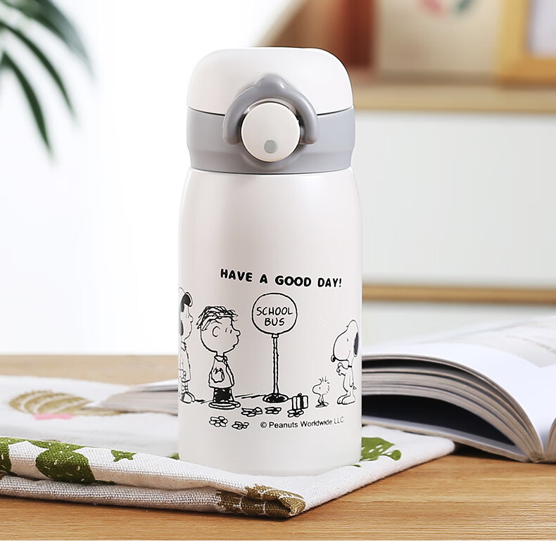 SNOOPY Insulated Mug, Small Capacity, 316 Stainless Steel, Mini Straw Pocket Cup, Compact Portable Water Bottle for Students, Men And Wome 4