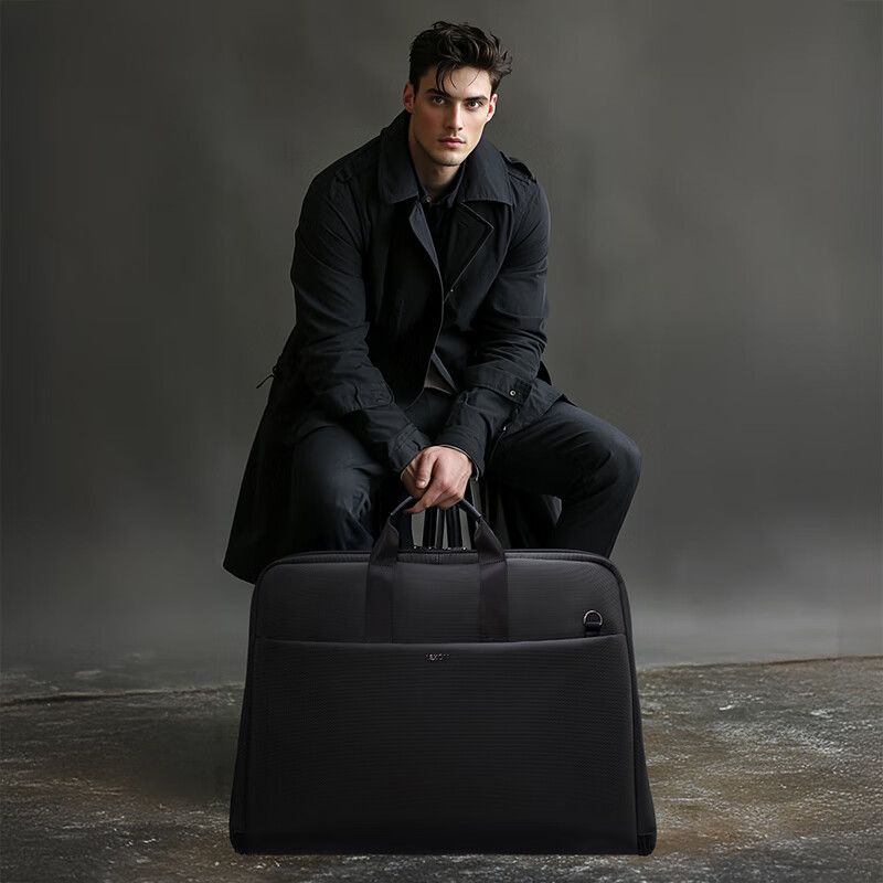 LEXON French Brand Suit Bag, High-End Business Storage Pouch, Men's Travel Suit Bag for Business Trips And Formal Wear
