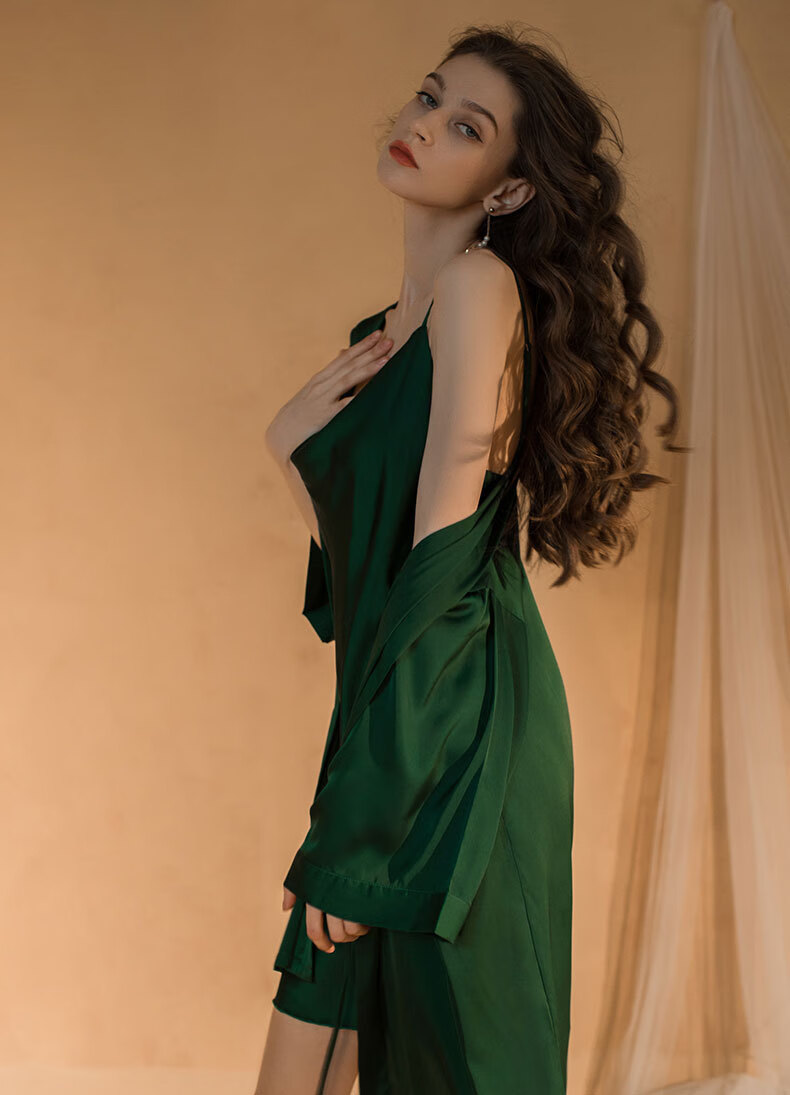 MAOHUO Ice Silk Sleepwear Set for Women, Faux Silk Nightgown with Spaghetti Straps And Collar, High-End Luxury Loungewear Gift Box Set 15