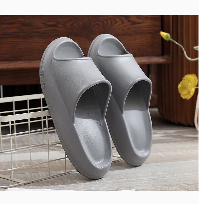 GUOLUOFEI Squishy Slippers for Men And Women, Summer Home Couple Bathroom Shower Outdoor Thick-Soled Sandals, White, Size 38-39 9