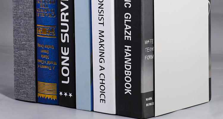 DiLe 2-Piece Minimalist Metal Bookends, Detachable Desktop Organizer for Students, Creative Ins-Style Shelf Divider 16