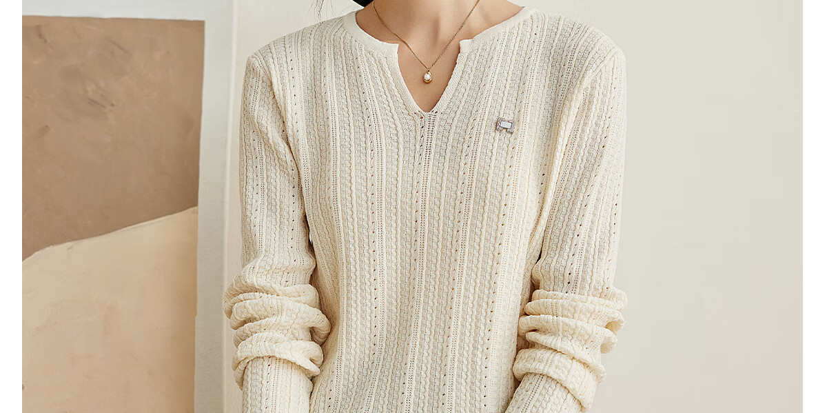 PinCai Women's Knit Sweater, Spring And Autumn Thin Style, Niche V-Neck Split Knit Top, Loose Inner Layer Base Shirt P143Z3008 39