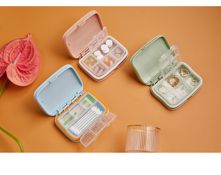 Daisy Leaf Portable Small Pill Box, Daily Light-Proof Pill Organizer, Mini Personal Medicine Storage Container, Moisture-Proof Compartment Box 12