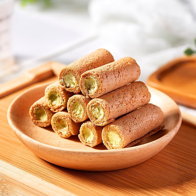 星七日本进口抹茶夹心脆皮小蛋卷123g办公下午茶分享装节日休闲零食