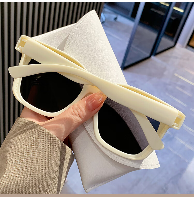 LESCA LUNETIER Clip-On Sunglasses for Nearsightedness, Polarized UV Protection Sunglasses for Men And Women, Driving Sun Protection with Prescription Lenses 11