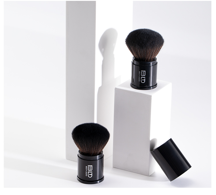 Beautyblend Retractable Portable Makeup Brush for Powder, Blush, Pressed Powder And Powder Compact - Single Pack 7