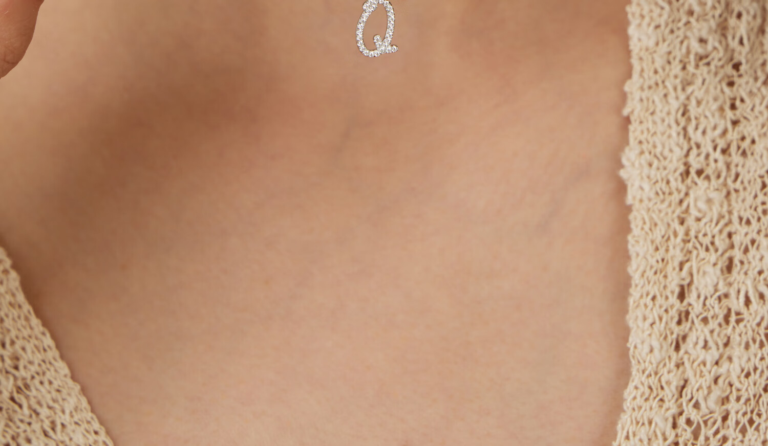 Arsis Art Letter Necklace for Women, Silver Necklace with Original Design, Fashionable And Versatile, Birthday Gift for Girlfriend 24