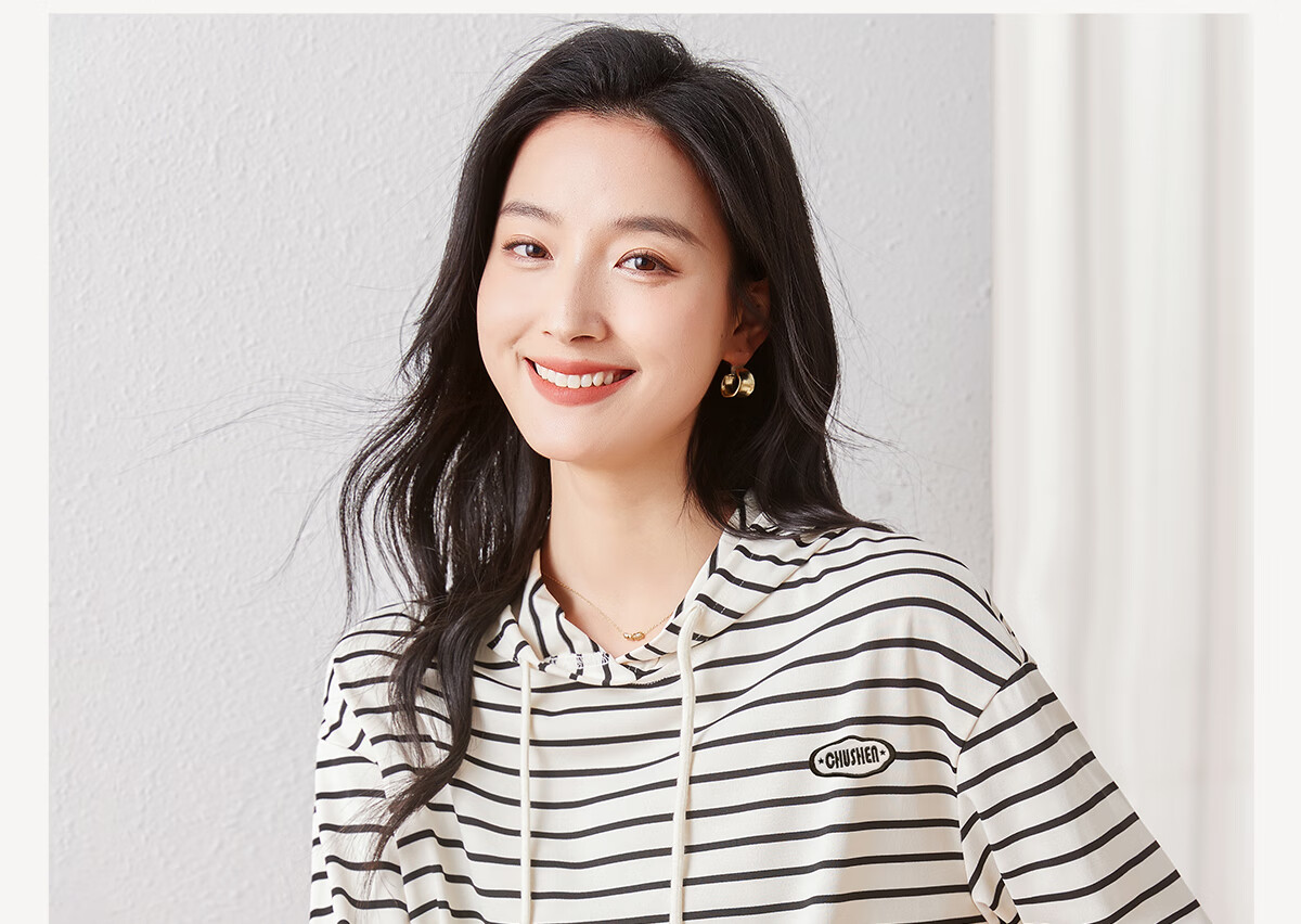 Chushen Women's Hoodie, Contrasting Colors, Drawstring Hood, Korean Style Stripes, Simple Elegant Fashion Versatile Top S141W1012 1
