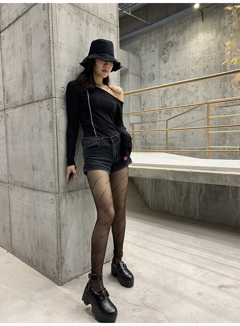 潣ɲƪڤ֮纣?