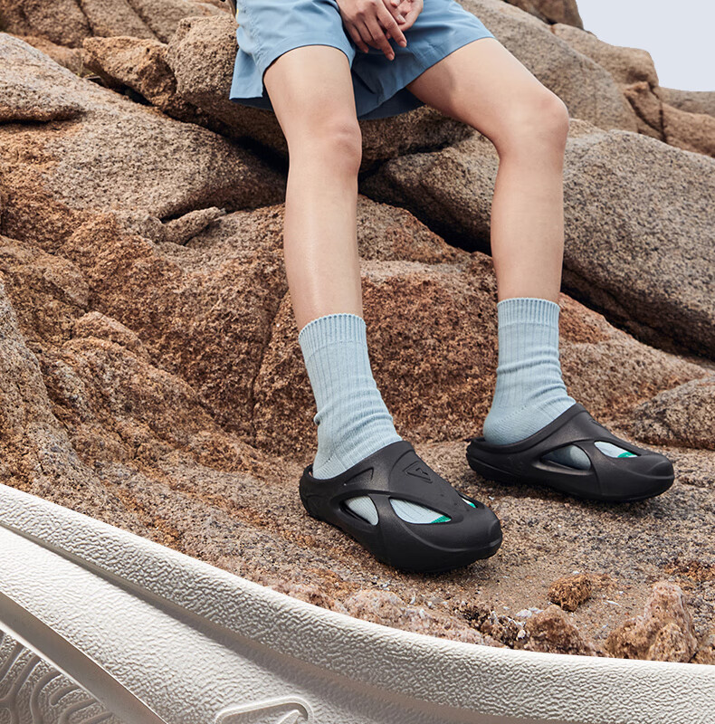 PEAK Taiji Feiyu Slippers, Outdoor Stream Tracing, Fashionable Soft Elastic Non-Slip Beach Shoes, Comfortable Sports Slippers for Men, DL420197 7