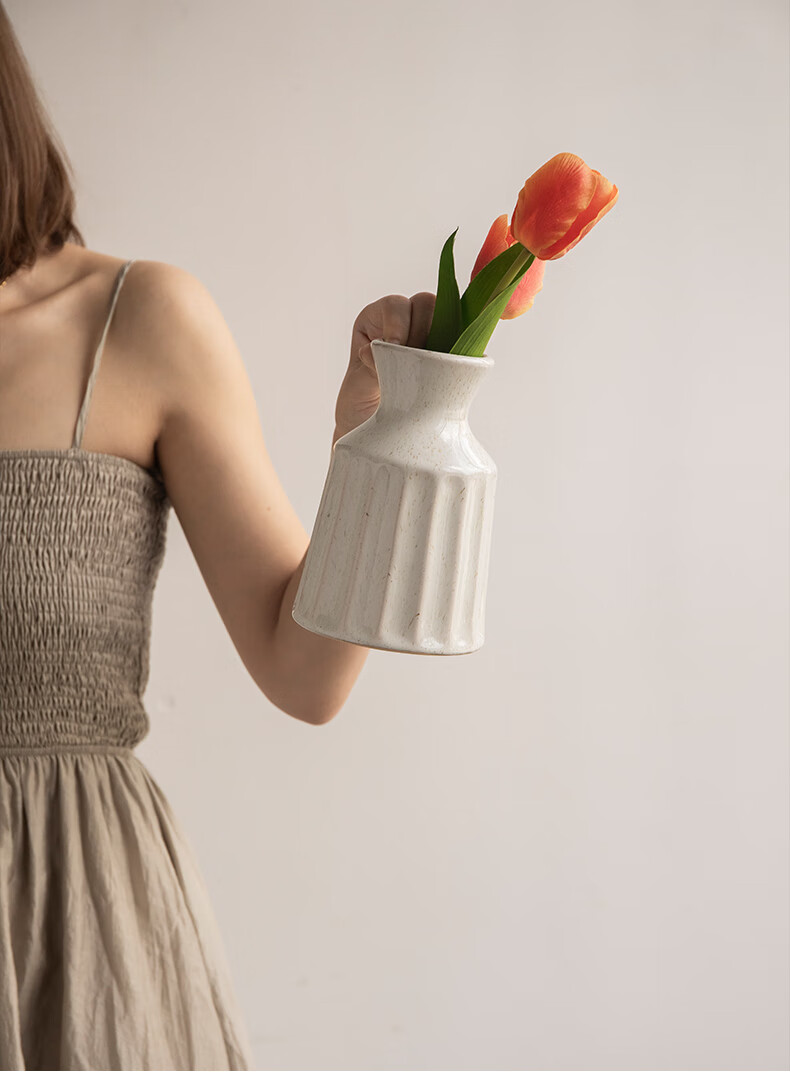 Fanyejia Luxury Cream-Colored Ceramic Vase, Elegant Water-Grown Flower Arrangement for Roses And Flowers, Decorative Ornament, Modern And Minimalist Style 5