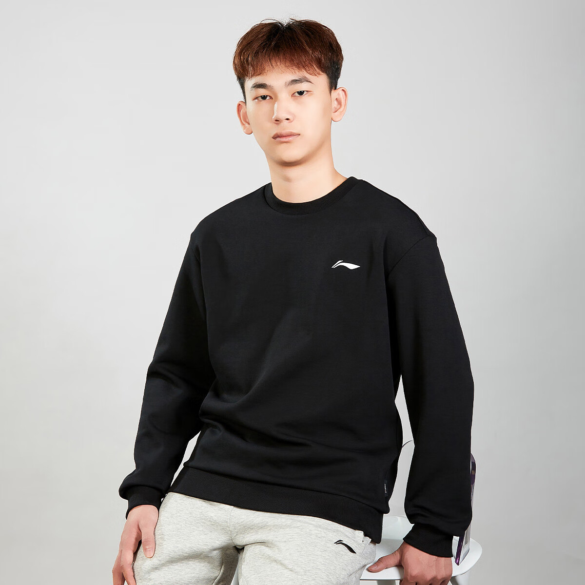 Li-Ning Men's Versatile Sweatshirt, Comfortable Pullover Round Neck Long-Sleeve Casual Sports Top Sweatshirt for Me