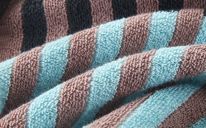 KING SHORE Pure Cotton Towels, 2-Pack, Extra Large And Thick, Soft And Highly Absorbent Sports Face Towels, Red/green, 76*35cm, 109g/piece 5