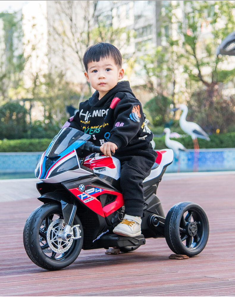 BeRica Children's Electric Tricycle Motorcycle, BMW Authorized Toy Car for Boys And Girls, Rideable, Baby Gift 3