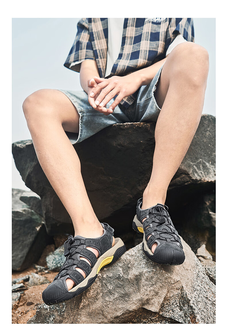 Jeep Men's Outdoor Breathable Beach Sandals, Closed-Toe Water Shoes with Holes, Non-Slip Hiking Casual River Tracing Shoes 10