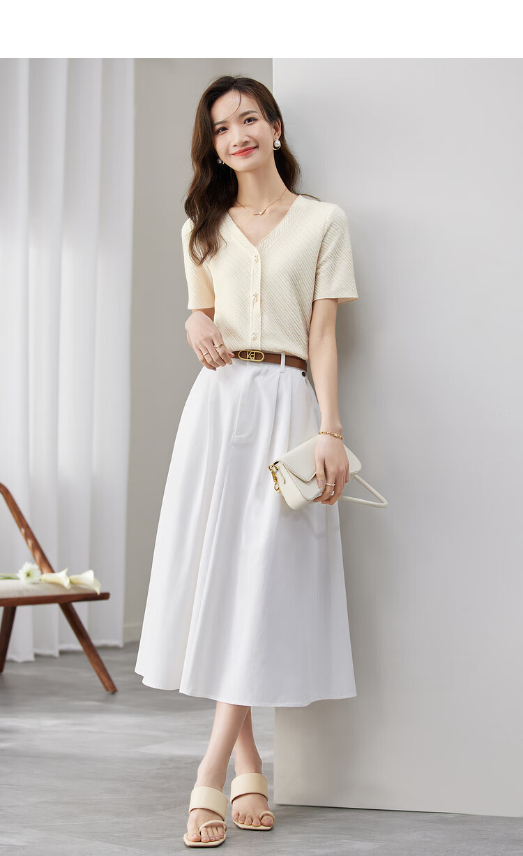 Sentubila Gentle V-Neck Pearl Button Short-Sleeve T-Shirt for Women, Summer Slimming Niche Design Top, Apricot Color, Size S 12