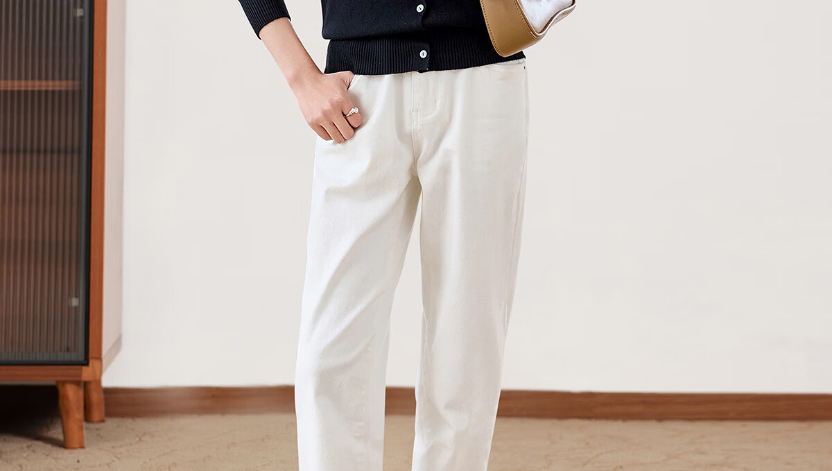 PinCai Women's Jeans, Spring And Autumn Black Straight-Leg Trousers, Slimming And Heightening Effect, Casual Denim Long Pants P143N1009 44