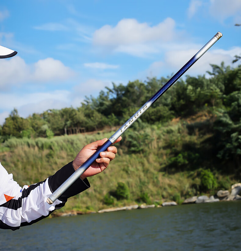 Taiyu 5.4-Meter Fishing Rod, Short Section Stream Rod, 37-Tune Carbon Fiber Ultra-Light Ultra-Hard Hand Rod, Carp And Crucian Carp Rod Set 35