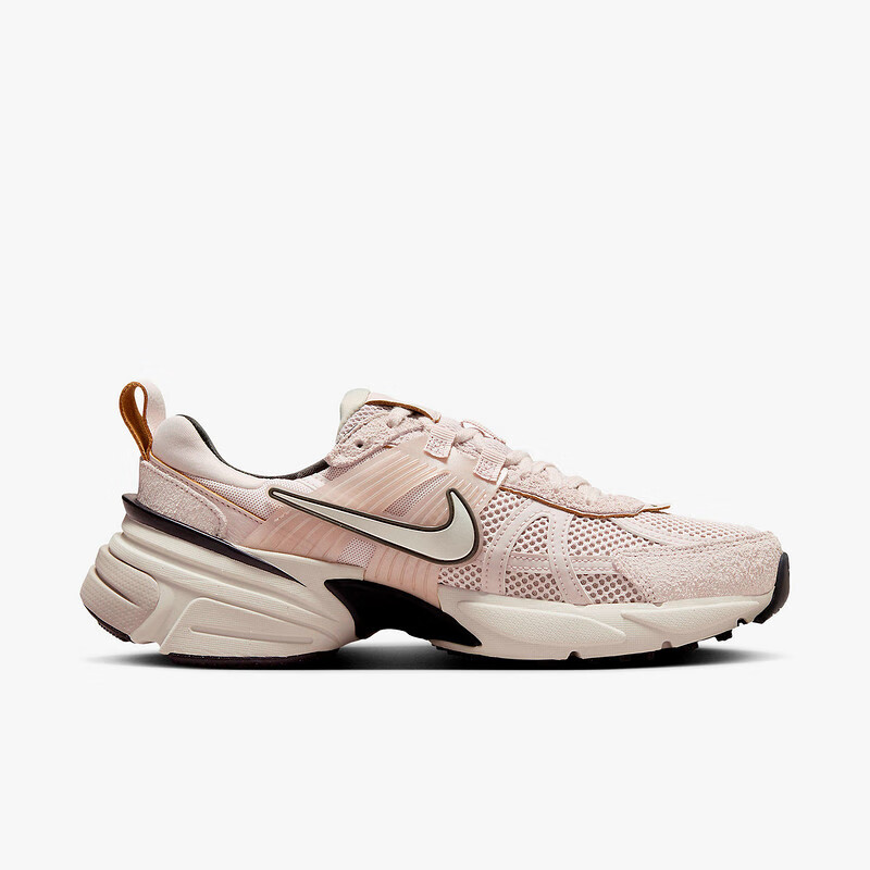 NIKE Women's Sports Life Series, W V2K RUN Breathable Casual Dad Shoes, FN6703-003 3