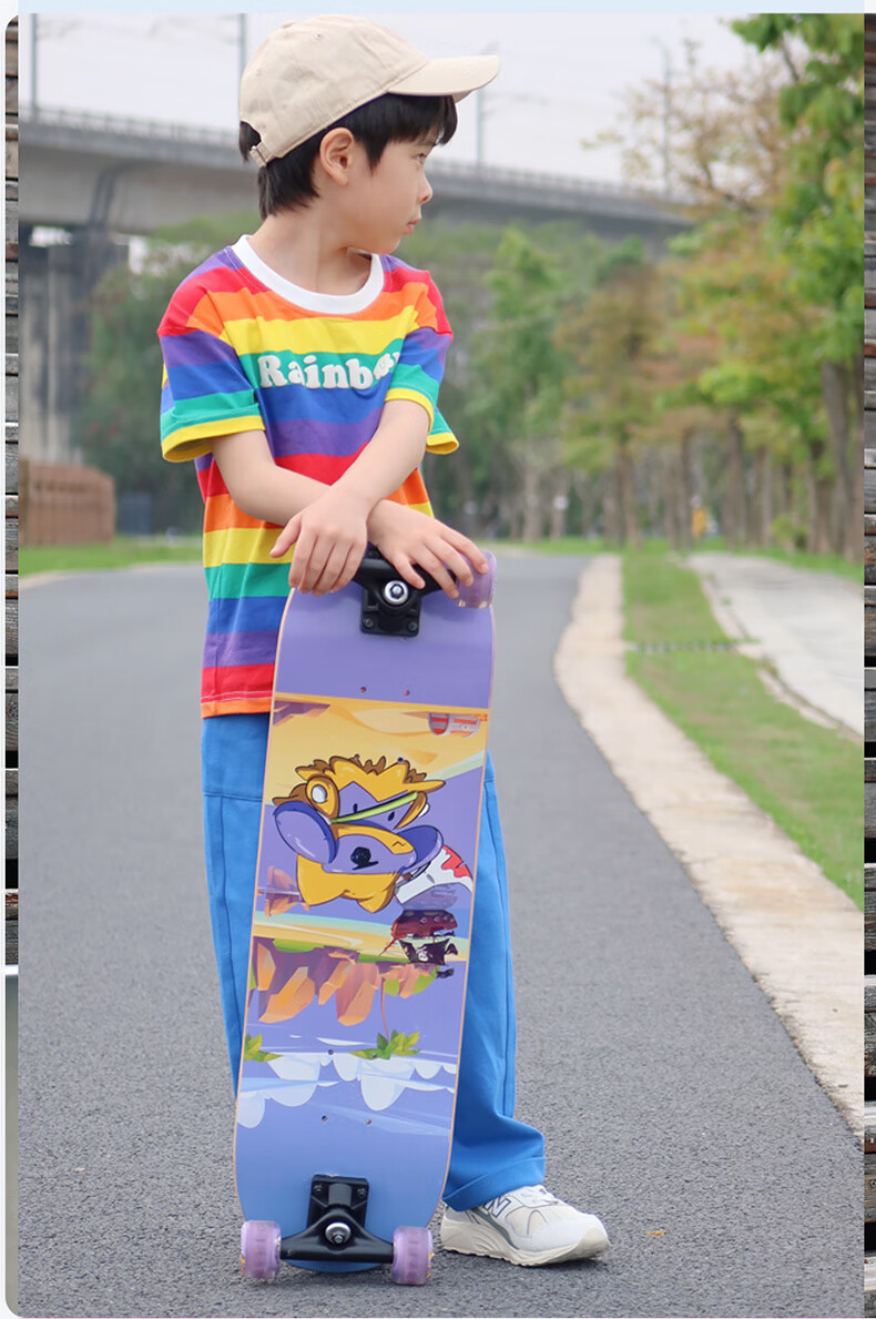HEAD Children's Skateboard for Beginners, Four-Wheel Light-Up Double-Warped Skateboard for Boys And Girls Aged 3-9, Professional Entry-Level Skateboard, Magic Planet 15