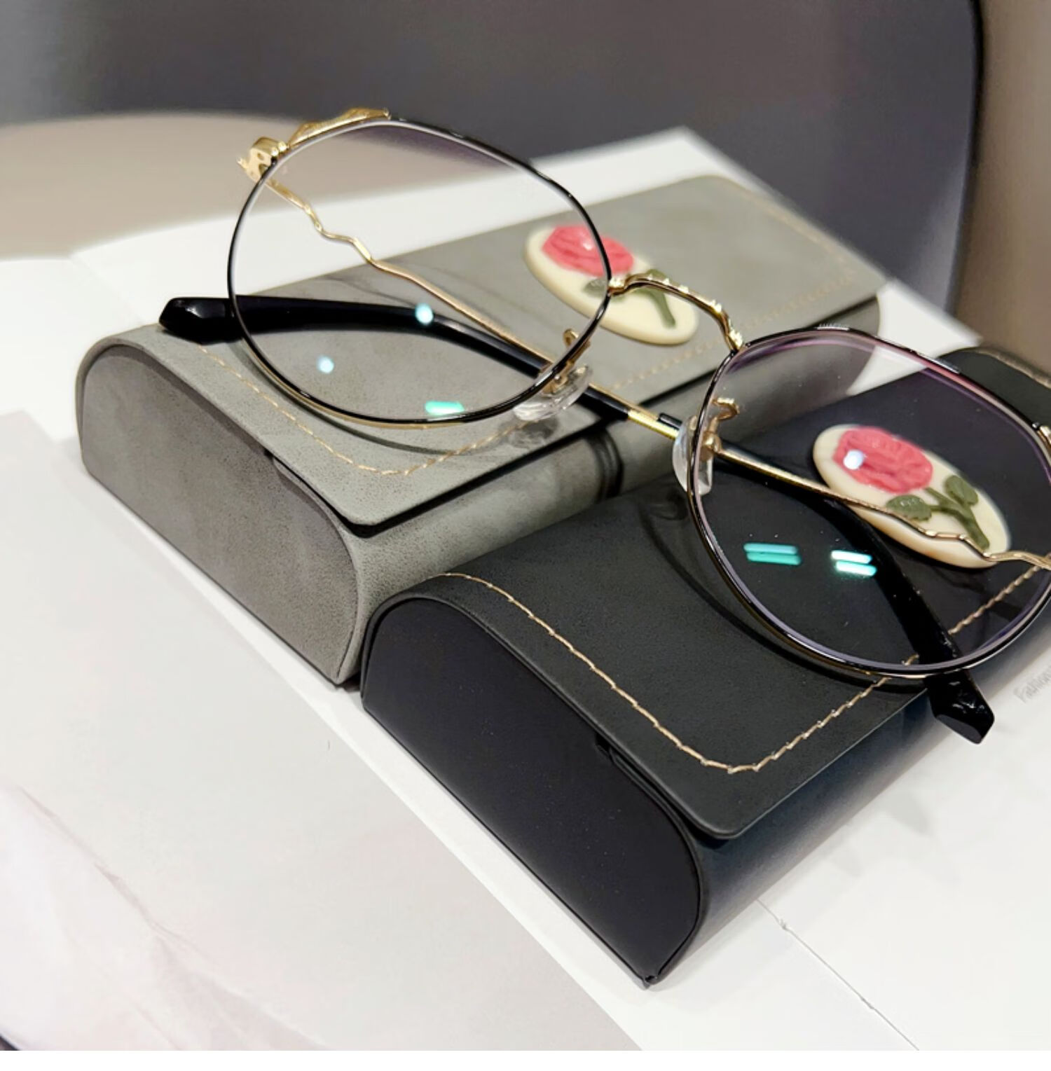 Fanyejia Retro-Style, Durable Portable, Fresh And Elegant Frame, Myopia Glasses Case, High-End Student Sunglasses Storage Box 7