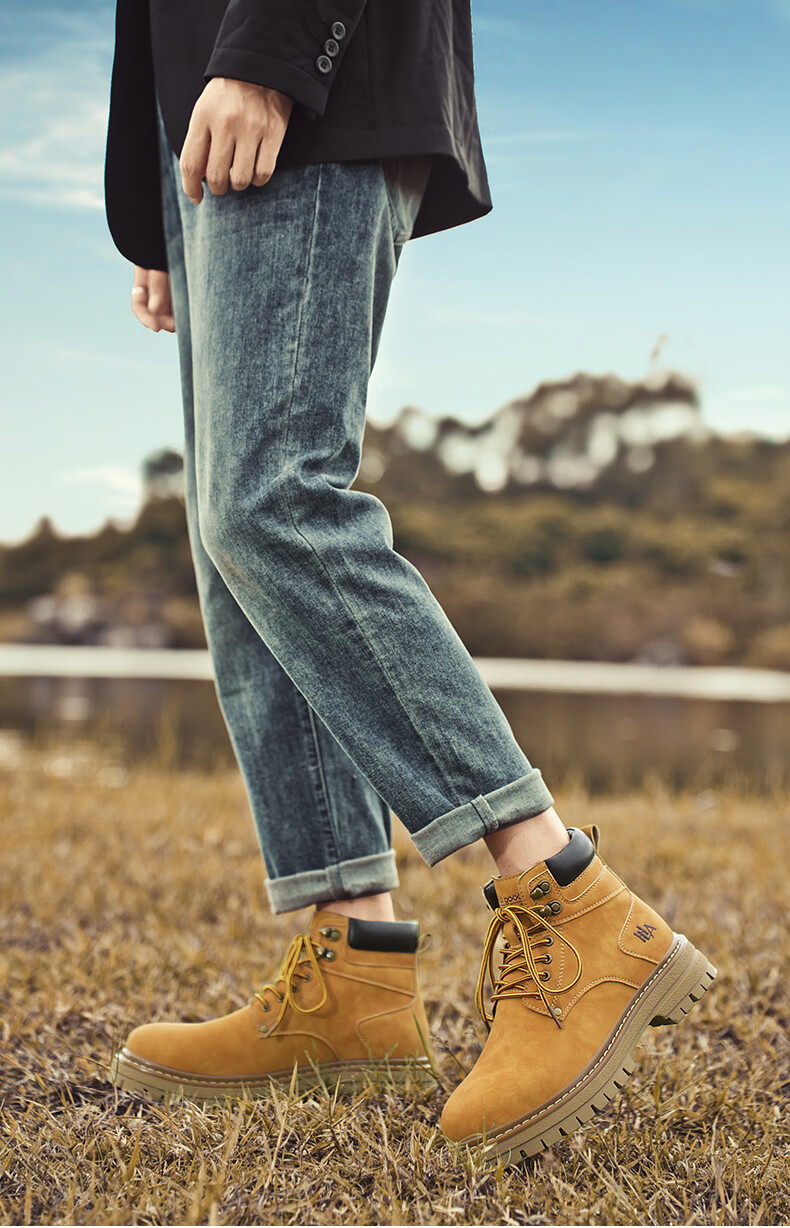 HLA Couple Boots, Yellow Boots for Men, Comfortable Thick-Soled Martin Boots, Men's Style T249, Earth Yellow Color, Size 42 1