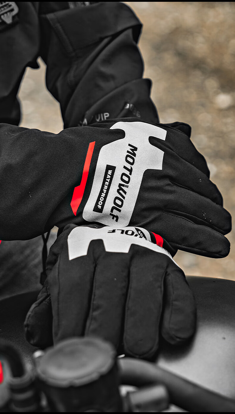 MOTOWOLF All-Season Motorcycle Riding Gloves Waterproof Windproof Warm Racing Rainproof Gloves for Men and Women 10