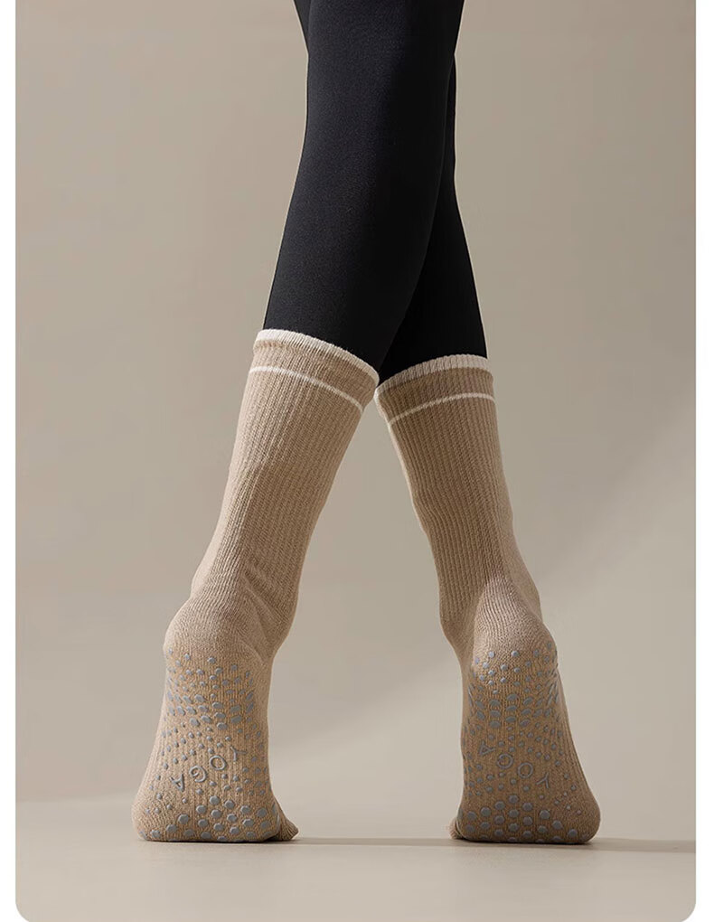 XUEXIMAN Yoga Compression Sports Socks for Women, Mid-Calf Fitness Socks, Professional Running Jump Rope Long Compression Socks, Yoga Calf Socks 29