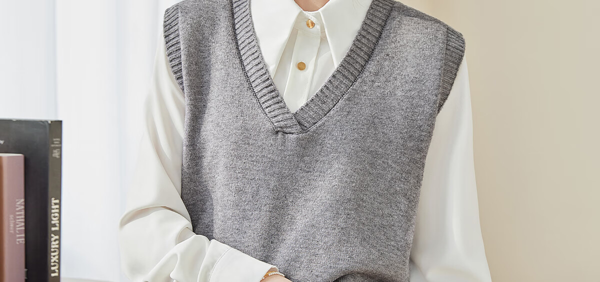 PinCai Knitted Vest for Women, V-Neck Sweater, Sleeveless Cardigan, Loose-Fitting Top P137Z5837 31