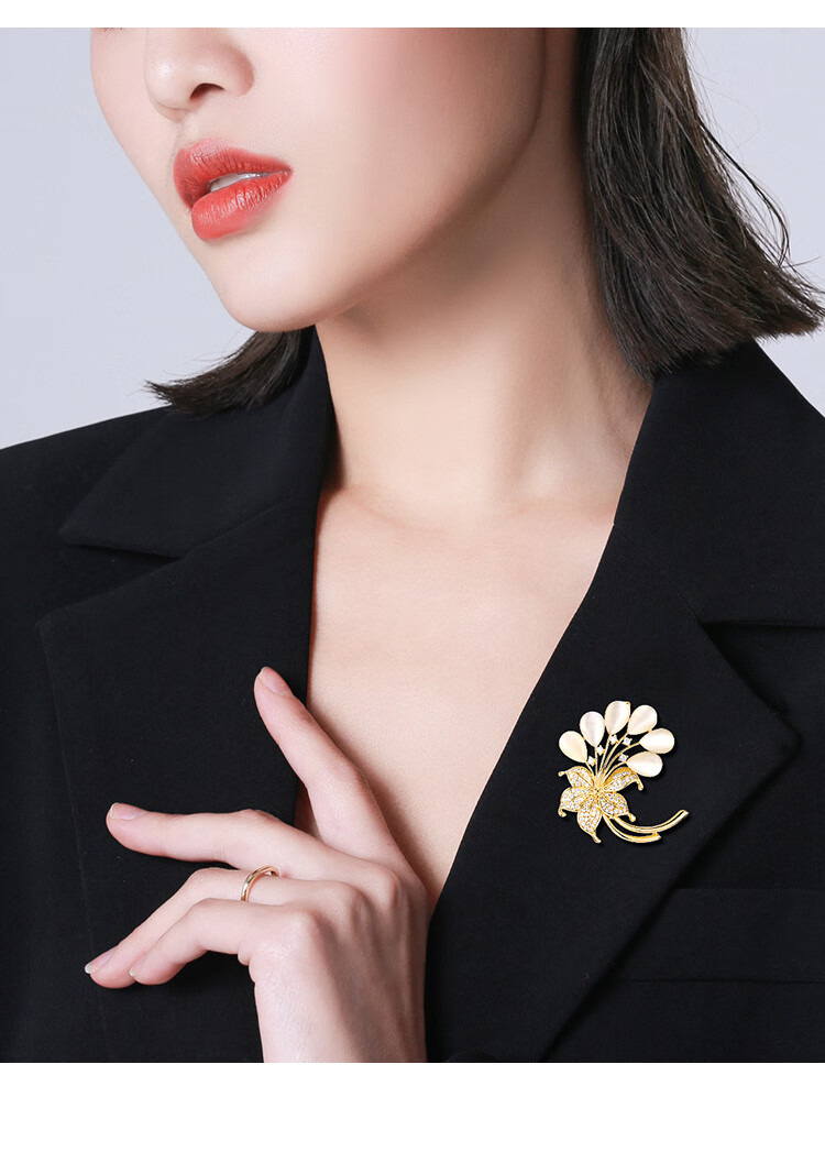 Qlady Cat Eye Flower Brooch, High-End Women's Light Luxury Elegant Pin, Scarf Buckle Accessory, Mid-Autumn Festival Birthday Gift 9