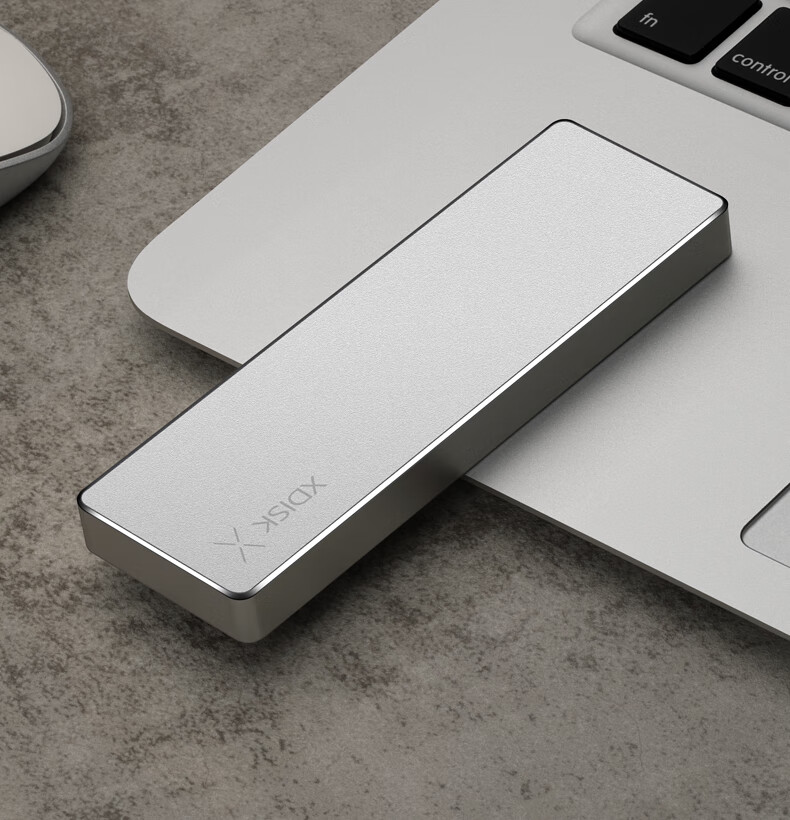 Xiaopan (XDISK) 128GB USB3.2 Portable Solid State Drive (PSSD) M Series Type-C Silver Ultra-Thin Fashionable Direct Phone Connection Data Backup Compatible with MAC 6