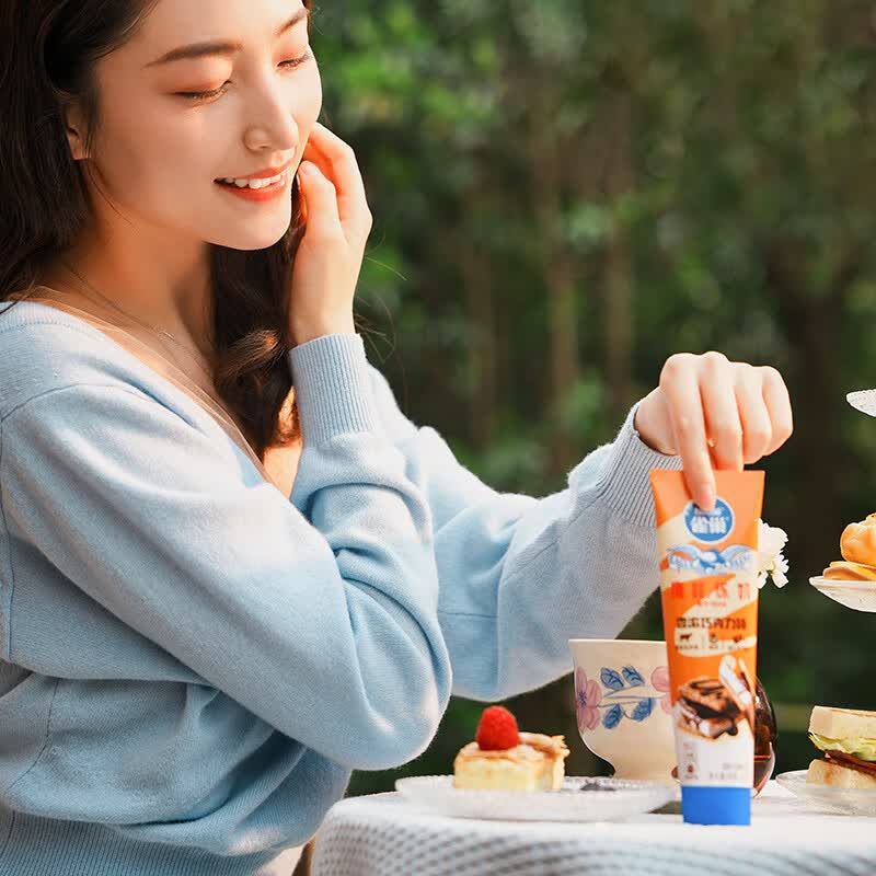 雀巢（Nestle）鹰唛巧克力味炼奶单支装185g 炼乳 早餐面包伴侣 烘焙原料