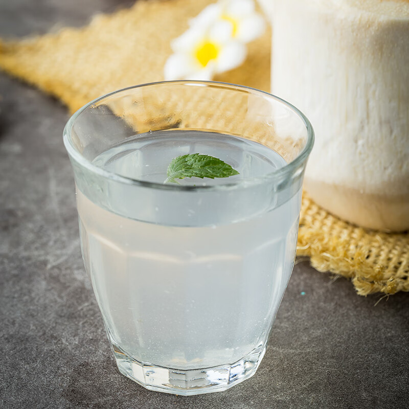 京鲜生 泰国进口椰青 4个装 大果单果900g+ 水果 送礼 源头直发包邮