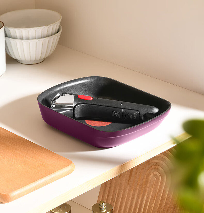 Tefal Detachable Frying Pan for Tamagoyaki And Eggs, Non-Stick Breakfast Pan with Titanium Coating, Compatible with Gas Stove And Induction Cooker, Red 21