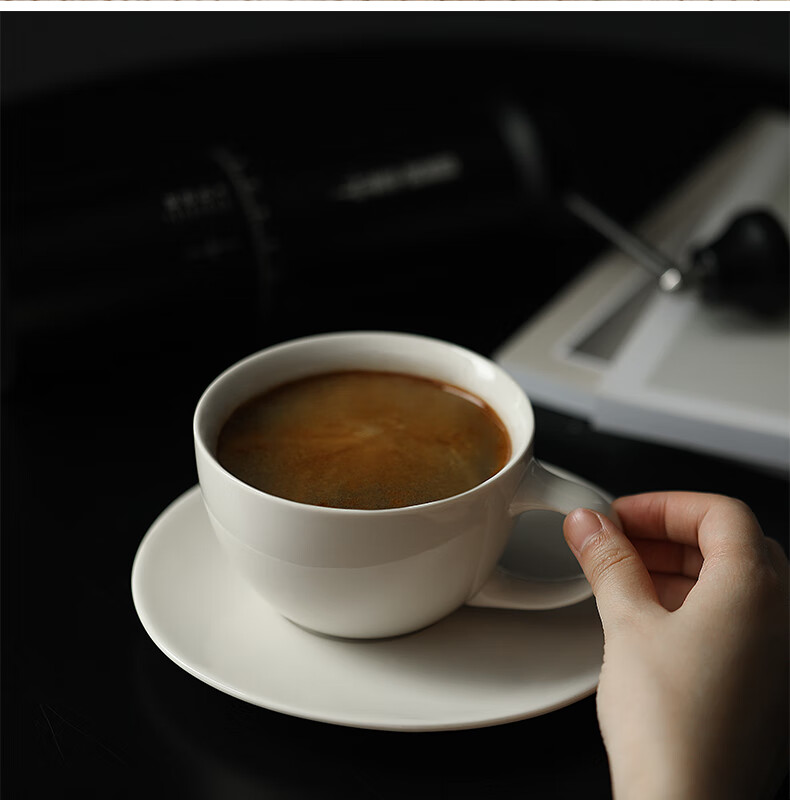 MHW-3BOMBER Bomber [Gift] Ceramic Coffee Mug, Latte Art Cup, Cup And Saucer Set, Instagram-Friendly, Retro High-End Feel, Niche 24