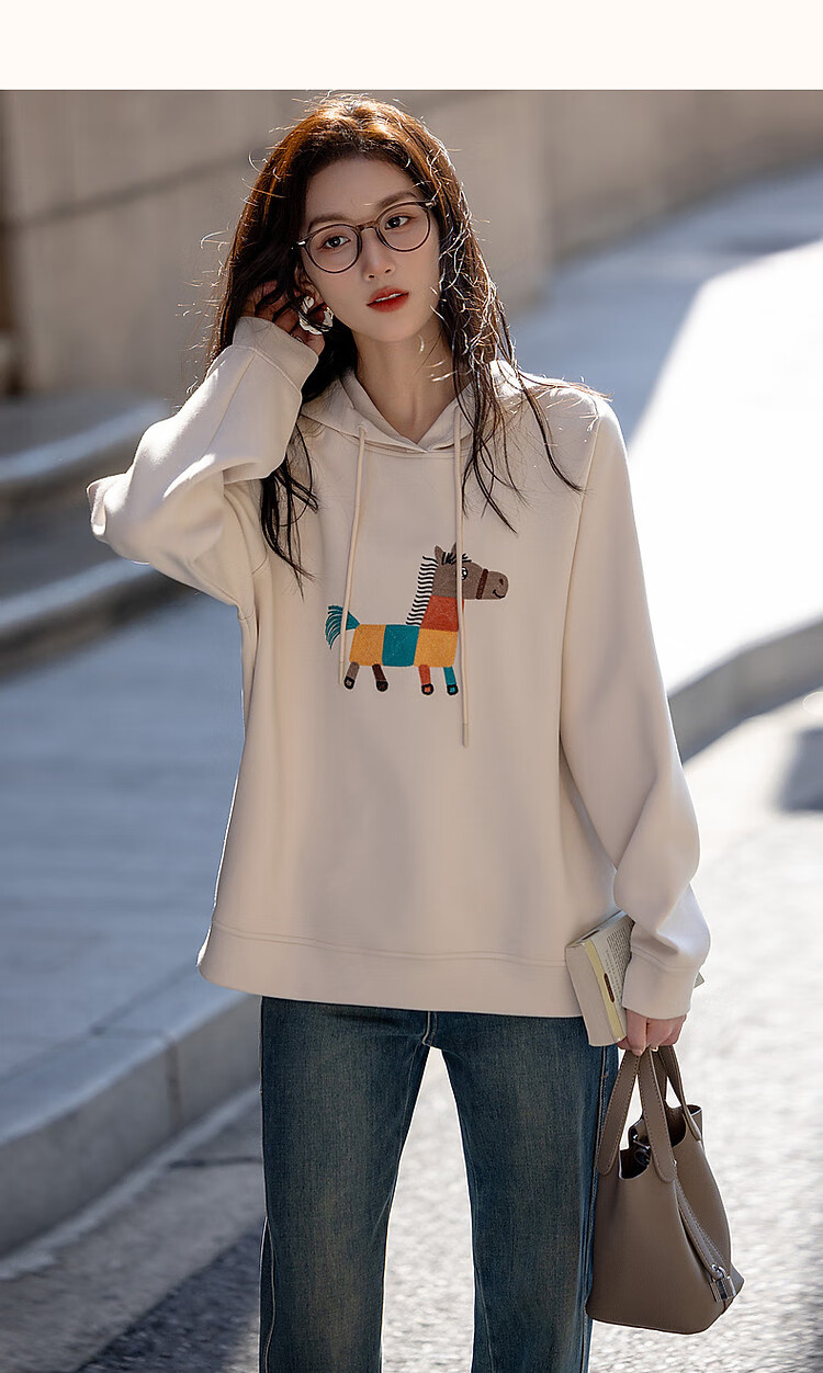 DME "Fresh Clothes and Angry Horses" Embroidered Hoodie, Spring and Autumn Age-Reducing Weapon, Soft 350G Air Layer Hooded Top 10