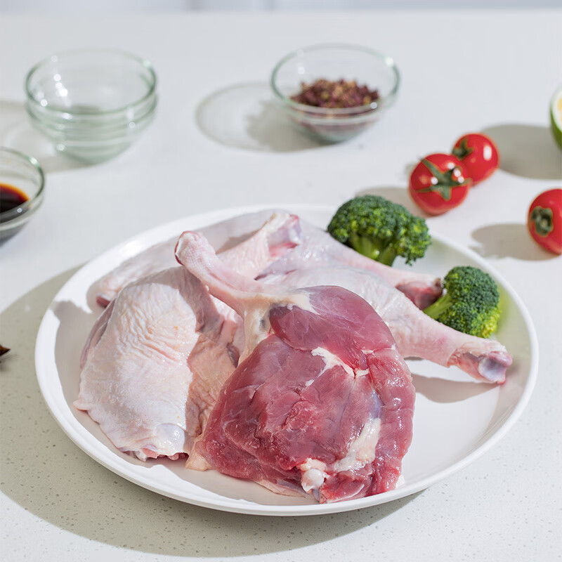 华英（HUAYING）精切鸭全腿2.4斤冷冻瘦肉型樱桃谷鸭酱卤鸭腿