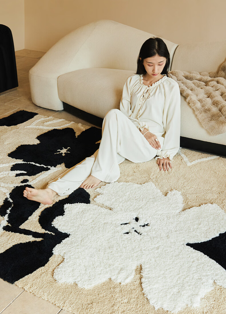 Keecy Cream Style Living Room Carpet Soft French Light Luxury High-End Bedroom Bedside Creative Long Pile Rug 8