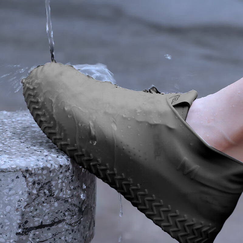 FOOTOPPO Silicone Rain Shoe Covers, Adult Waterproof Shoe Covers, Outdoor Rain Protection, Non-Slip, Wear-Resistant, Rain Boots for Children And Adults