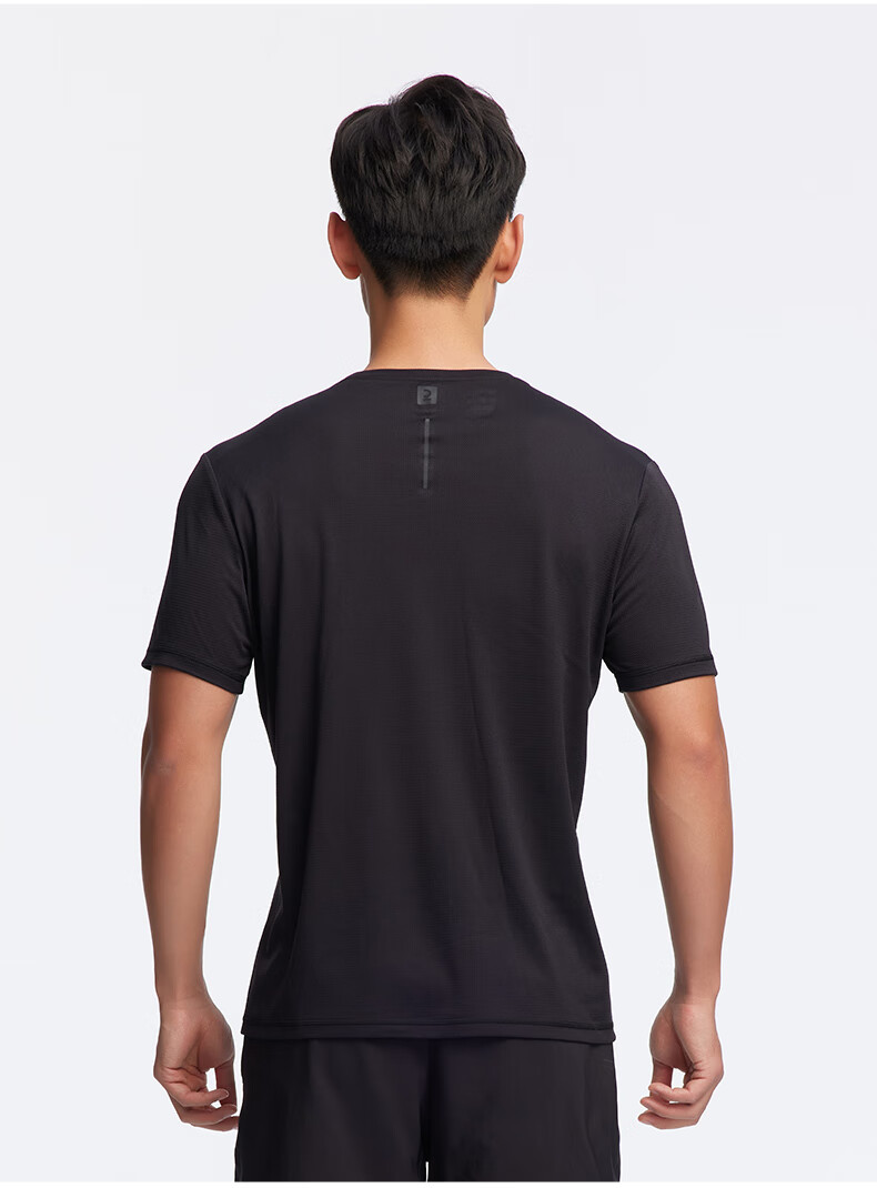 DECATHLON Men's Quick-Dry Short Sleeve T-Shirt, Loose-Fitting Training Top, Sports Tee 2501395 2