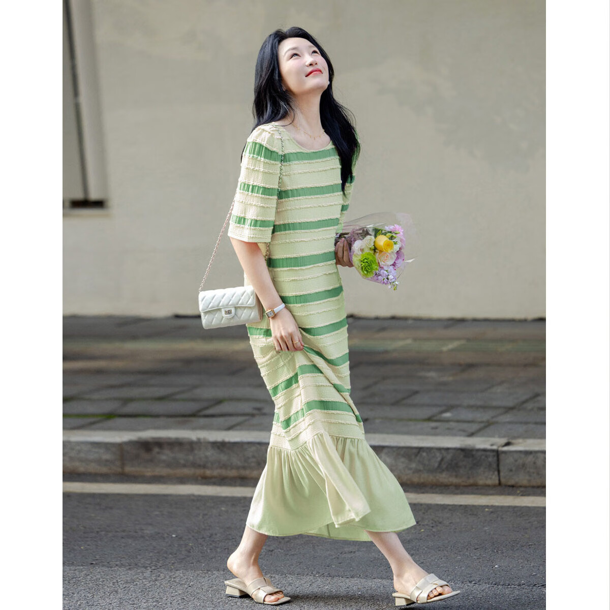 Dme [Half-Ripe Lovers] Spring And Summer Round Neck Textured Lazy Striped Sweet Age-Reducing Knitted Dress, Mid-Length for Wome