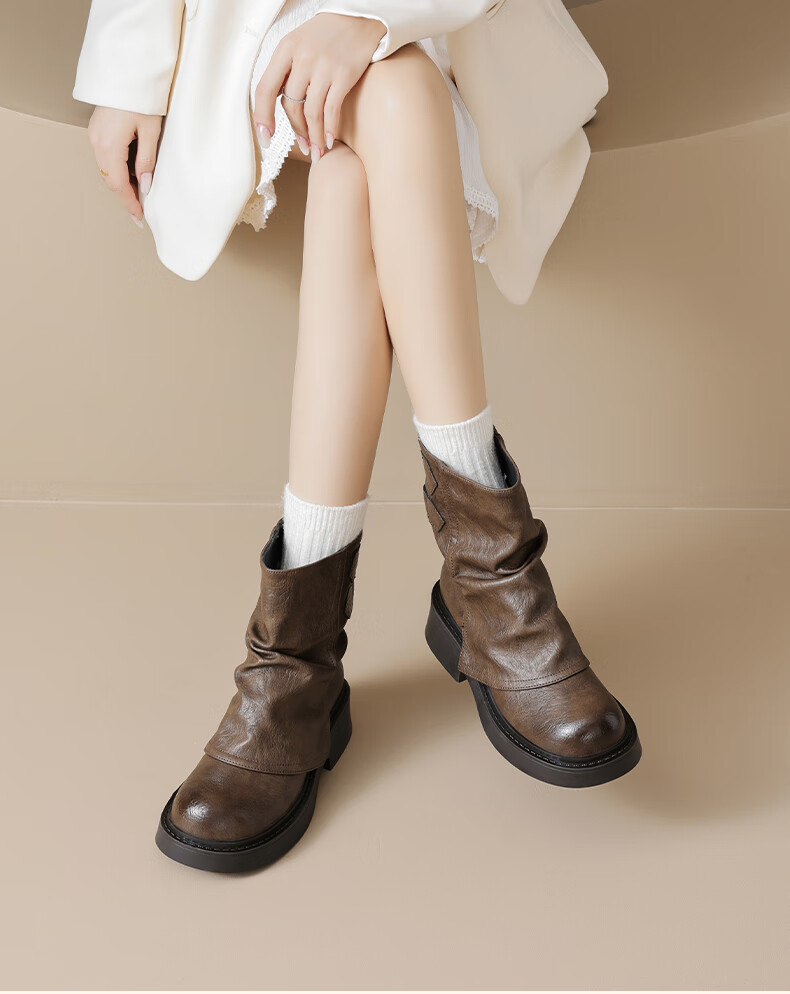 Daphne Meilad Women's Short Stacked Boots 2026 New Spring Xinjiang Travel Pants Leg Height Increasing Thick Sole Martin Boots 6
