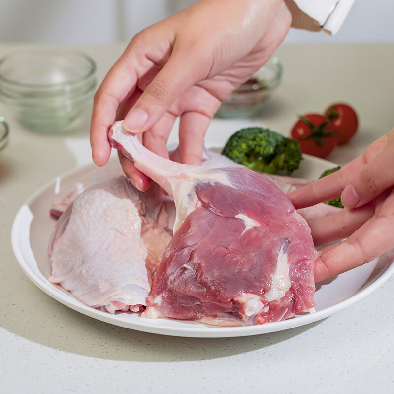 华英（HUAYING）精切鸭全腿2.4斤冷冻瘦肉型樱桃谷鸭酱卤鸭腿