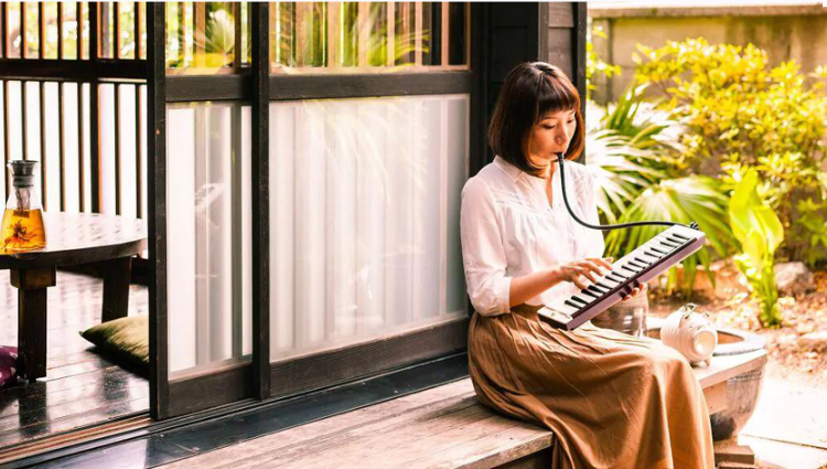 YAMAHA Melodica Keyboard for Beginners And Professional Performance, P-37D, Brown-Red, 37 Keys [Suitable for Students, Recommended by Teachers] 7