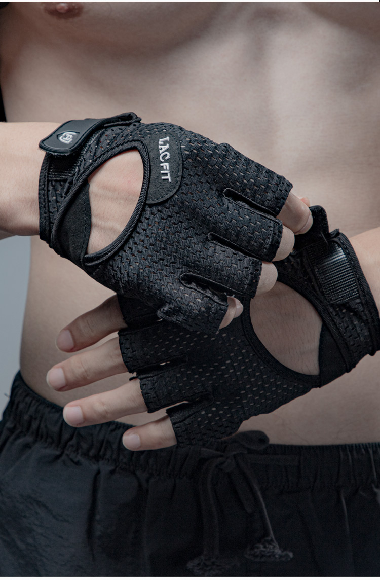 LAC Fitness Gloves for Women, Non-Slip Half-Finger Sports Gloves for Men, Durable Half-Finger Wrist Guards for Gym Equipment Training, Black Breathable Size S 9