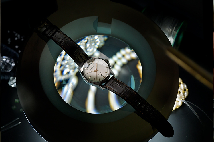 Hamilton Men's Mechanical Watch Jazzmaster Dual Calendar "Deception: The Secret of My Success" Movie Editio 8