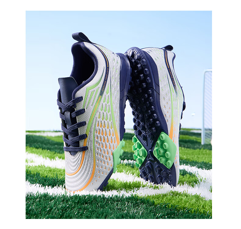 361° Children's Soccer Shoes, 2025 All-Season Youth Shock-Absorbing Rebound Sports Cleats, Wear-Resistant Training Shoes, Silver, Size 37 5