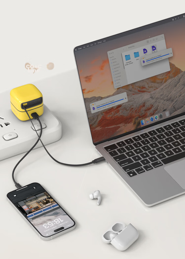 WOPOW [Built-In Retractable Cable] 65W GaN Desktop Charger, Multi-Port PD Fast Charging, Low Temperature Operation without Heating, Suitable for Apple Huawei Xiaomi Android Laptops, White 2