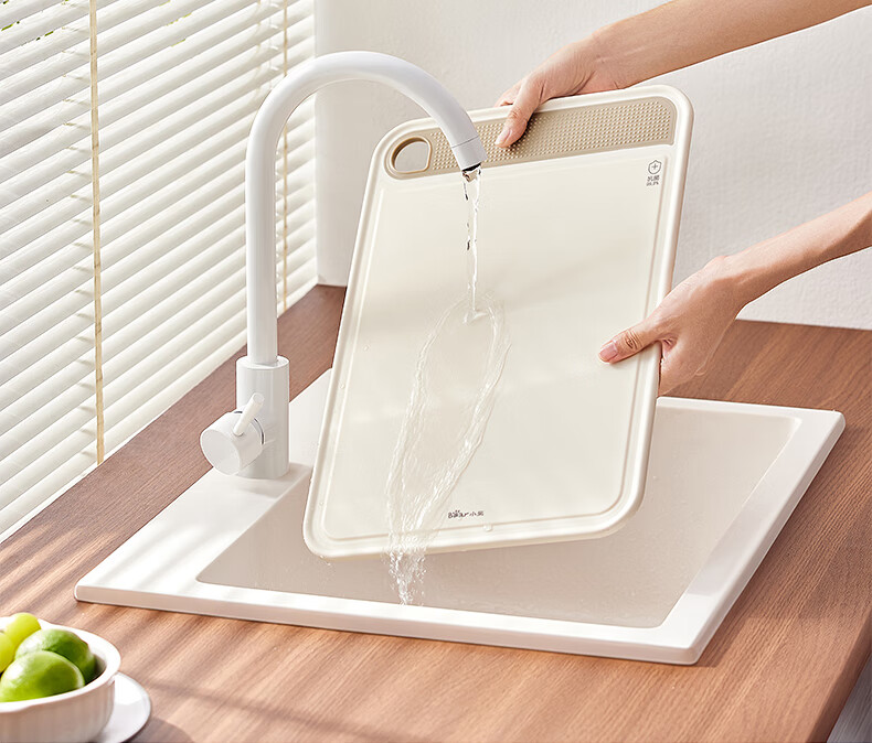 Bear Cutting Board Baby Food Chopping Board Antibacterial Mold-Resistant Food-Grade Double-Sided Cutting Board 18.5*24cm 21